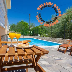  Apartman Pansion Tina Croatia